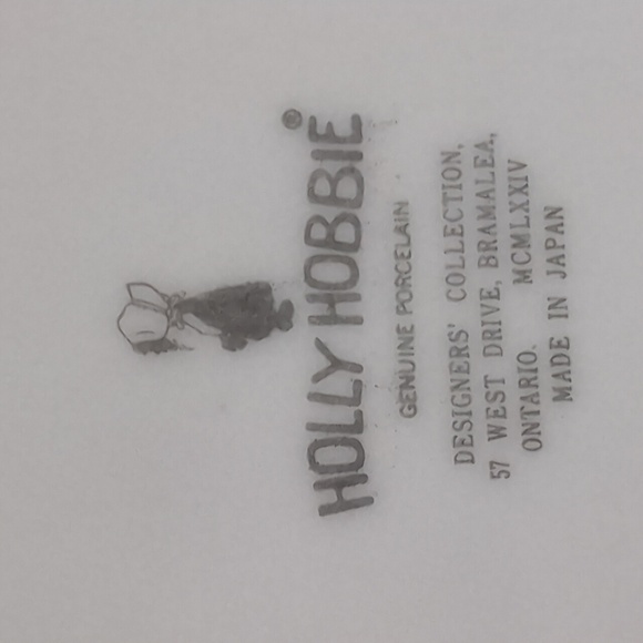 VGT,Holly Hobbie White Porcelain Teapot Features A Young Girl In a Green Dress. - Picture 10 of 12